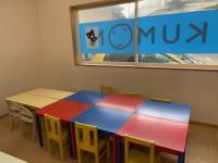 小さなお子様から小学校低学年向けの机もご用意しています。