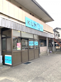 1階なのでベビーカーで入りやすい会場です。車をとめられるスペースがございます。