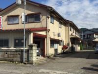 教室の入口はこの建物の奥です。教室見学も可能です♪