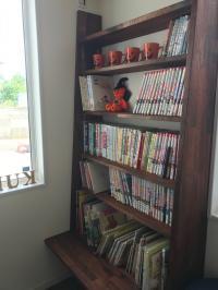 絵本の貸し出しも行っています。