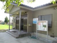 教室の外観。とてもきれいな公民館です。