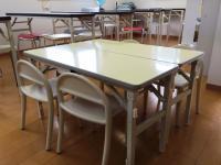 幼児さん用の机も用意しています。