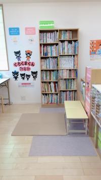 厚手のマットにお座りするのでハイハイしても転んでも大丈夫です