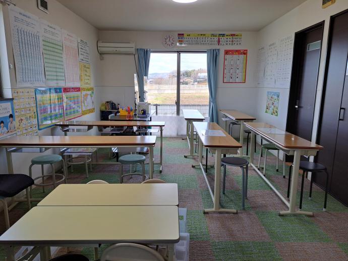 1階の教室です。<br />
幼児さん用の机もあります。