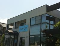 大きな青い看板が目印。BabyKumon（0～2才）も募集中