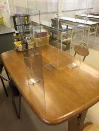 お母さんすに抱っこ、お膝に座りながらもOK。