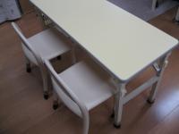 小さなお子様も安心して座れます。