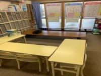 お子さまの体に合った机・いすで安心です。