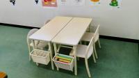 おすわりができるようになったら、幼児コーナーでお勉強♪