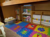 パズルやカードなど教具もあります。