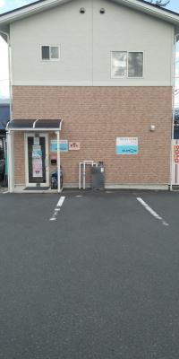 駐車場は教室入り口のすぐそば、安心・便利です。