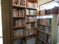 読書コーナーにたくさんの本をそろえています。たくさんの本にめぐりあえますように☆