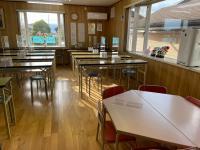 【幼児席】<br />
幼児さんは専任スタッフが対応します。　　　　　　　