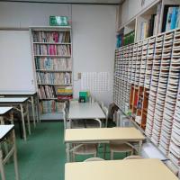 成長に合わせた机・イスを完備。幼児も安心して学習できます。