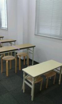 幼児学習コーナー。先生がしっかり学習をサポート。