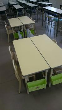 幼児専用の机もあります。