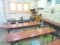 教室内は明るく整備しています。