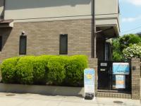 手前が駐輪スペースです。