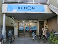 ベビーカーが置けるスペースがあります。