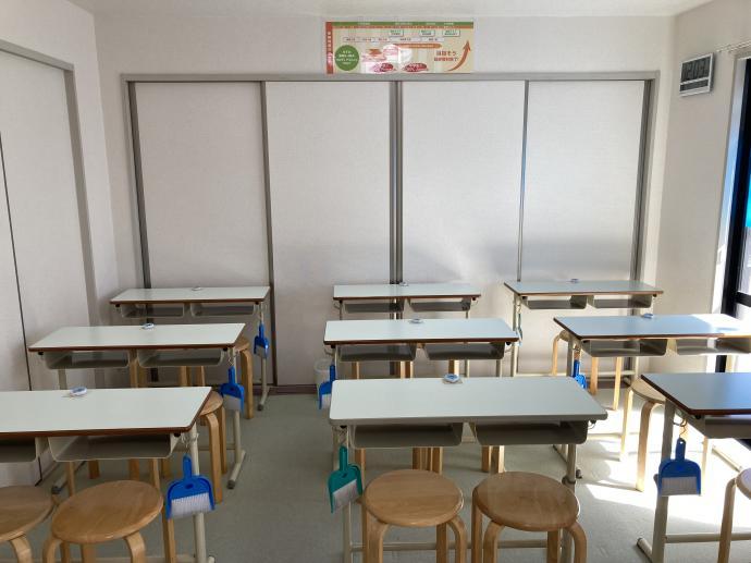 明るく静かな環境の教室です。学年を超えた学習をめざして頑張っています。<br />
