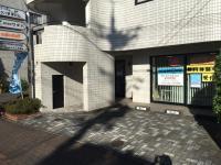 教室はむつごろう薬局さんのお隣です。