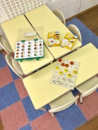 幼児さんが大好きなカードやパズル、絵本もたくさんあります♪