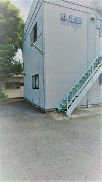 袋井北小正門前 駐車場・駐輪場あります ベビーカーも大丈夫