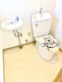 教室内に完備されている室内トイレは衛生面・清潔面ばっちり！