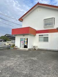 田子浦小から南側へ徒歩5分ほど、駐車場もあります。