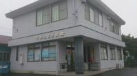 小学校横、下条上区区民館です。