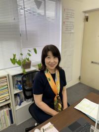 有安です。好きな言葉は「思い立ったが吉日」。目標は「深い川は静かに流れる」。