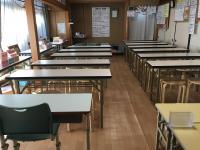 入り口から見た教室の様子です。