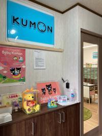 小さなお子さまも入りやすい、明るい雰囲気の入口でお迎えします。