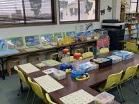 パズル　くるくるチャイム　数字盤　タングラム<br />
さまざまな教具も取り揃えています