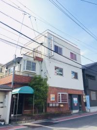 豊田駅前教室外観です。２階に教室があります。