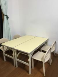 かわいい机もあります。