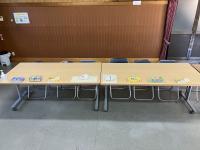 教室の待合スペースでパズルをしたり教室見学が出来ます。