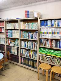 絵本もたくさんあります