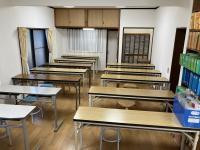 教室をリフォームしました♪明るくて綺麗な教室です。