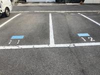 駐車場は、11・12番です。お子さまの送迎時の一時駐車場としてご利用ください。