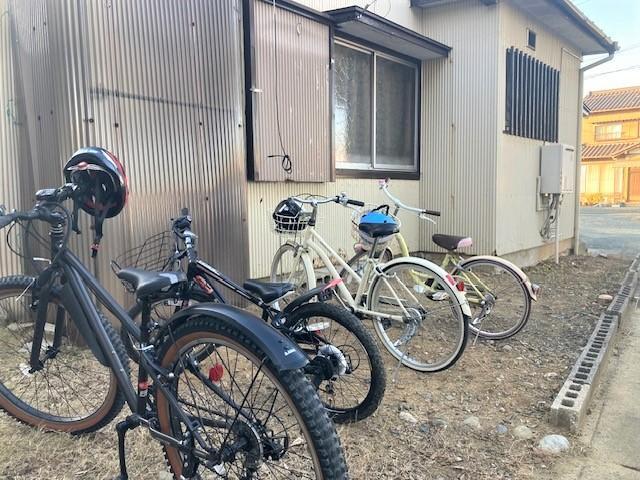 自転車でもお通いいただけます。教室横が駐輪スペースです。