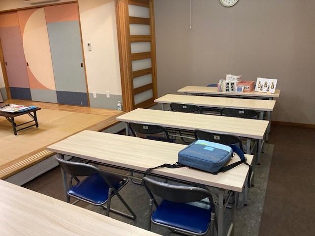 小会議室が小学生以上の学習スペースになります