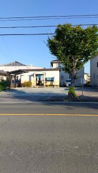 近鉄久居駅から<br />
南へ徒歩で5分<br />
通り沿いです