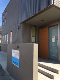 教室は、阿倉川駅から西へ徒歩約５分のところにあります。