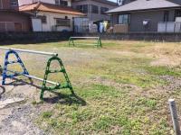 教室から南へ約５０ｍにも第二駐車場あります。