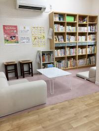 待合いスペースでゆったりbabyKUMONタイムをどうぞ