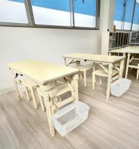 低学年向けの机で安心して<br />
学習できます