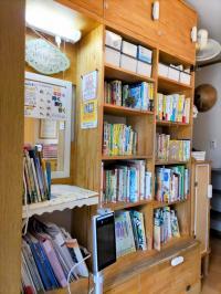 BK会員は教室時間内は、いつでも絵本を貸出ししています。