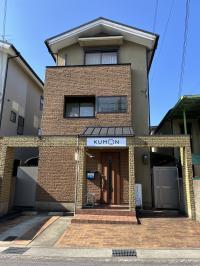 岩倉はたえだ教室<br />
駐車場・駐輪場があります