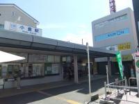 近鉄小倉駅西口改札横にある千歳ビル3階がくもん教室です